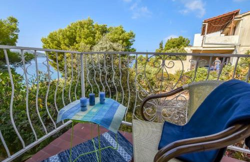 Dvornica Apartment | Guest Rated: 10/10 at Apartments Kresimir with Ocean Views