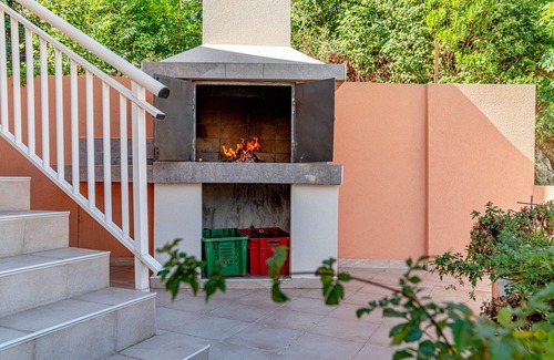 Brna Apartment | Experience Apartments Kuzma: Four-Bedroom with Sea Views