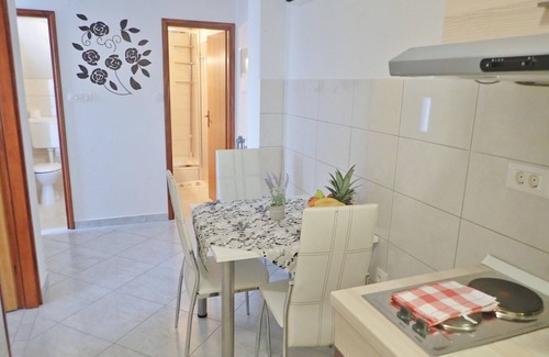 Baric Draga Apartment | Guest Rated 10/10: Apartments LILLY BY THE SEA in Tribanj