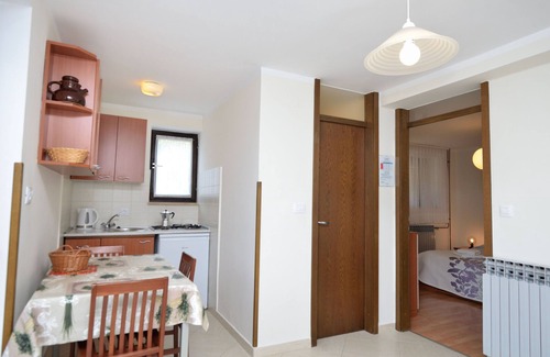 Cres Apartment | Guest Rated 10/10: Apartments Ljubomir on Island Cres