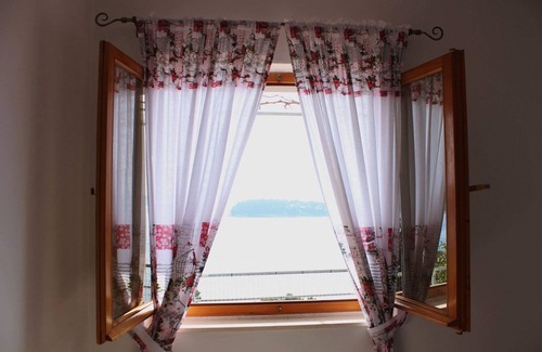 Lozica Apartment | Apartments Lovro - One Bedroom Apartment with Terrace and Sea View (2)