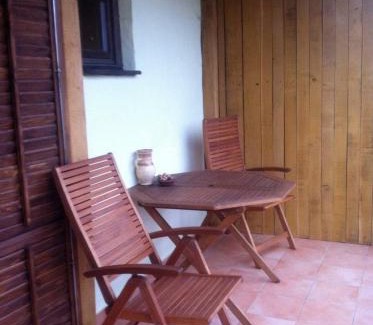 Salovci Apartment | Pet-Friendly Apartments Mali Raj with Pool & Child Amenities