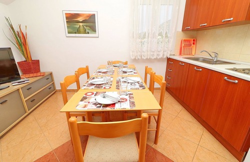 Kuciste Apartment | Two Bedroom Apartment with Balcony at Apartments Marko Pelješac