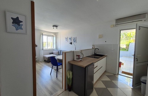 Stikovica Apartment | Top-Rated Apartments Matea with Breakfast & Family Amenities