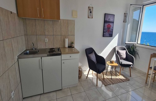 Stikovica Apartment | Top-Rated Apartments Matea with Breakfast & Family Amenities