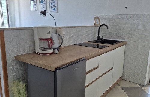 Stikovica Apartment | Sea View One-Bedroom Apartments Matea with Family Amenities