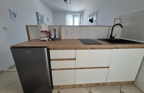 Stikovica Apartment | Sea View One-Bedroom Apartments Matea with Family Amenities
