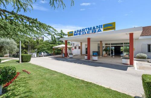 Seget Donji Apartment | Cozy Apartments Medena with Ocean View and Pool Access