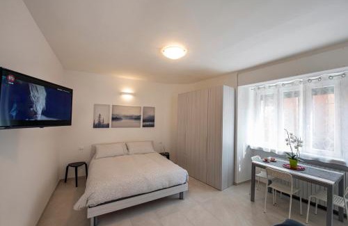 Baveno Apartment | Child-Friendly Apartments Mihaela 2 - Guest Rated 9.4/10