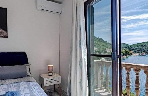 Ubli Apartment | Discover Apartments MILA: Oceanfront, Pet-Friendly Retreat