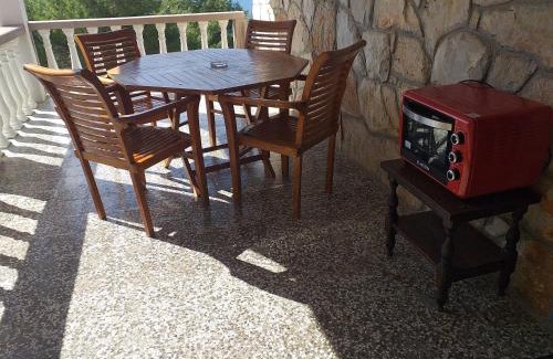 Ubli Apartment | Discover Apartments MILA: Oceanfront, Pet-Friendly Retreat