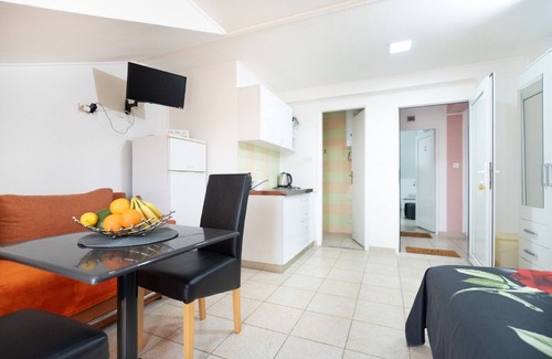 Gornji Karin Apartment | Relax at Apartments Milic - Sea View Studio Retreat