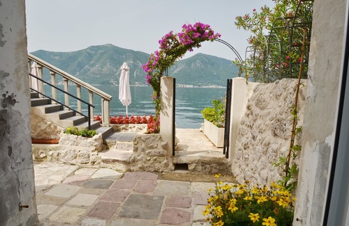 Ljuta Apartment | Cozy Apartments Mir i dobro with Ocean View in Kotor