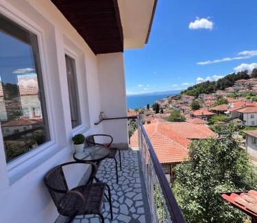 Varosh Apartment | Oceanfront Apartments Misa: Highly Rated Family Getaway
