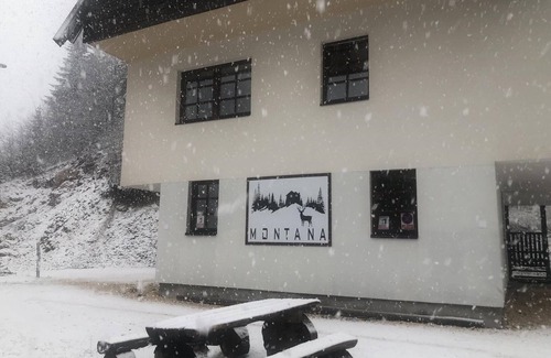 Jahorina Apartment | Cozy Apartments Montana - Studio with Balcony & Kitchen
