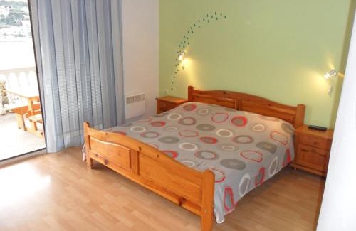 Brna Apartment | Discover Apartments Morgen: Oceanfront, Pet-Friendly Retreat