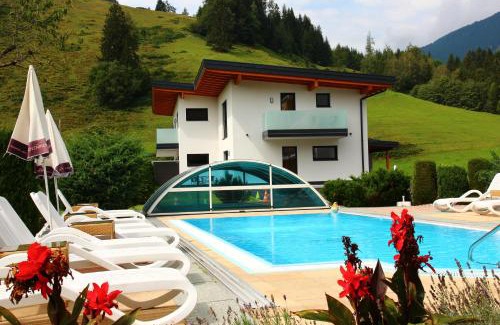 Maishofen Apartment | Relaxing Oceanfront Apartments at MountainView Resort