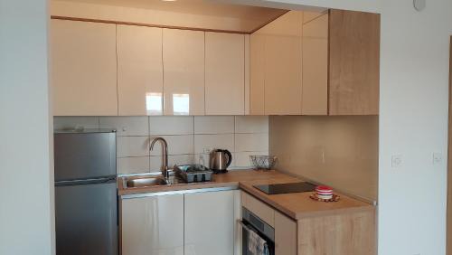 Caska Apartment | Inviting Oceanfront Apartments Nikola Caska with Child-Friendly Amenities
