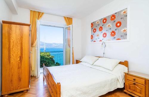 Lumbarda Apartment | Apartments Nikolina LU - Two-Bedroom Apartment with Balcony