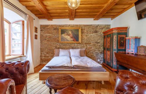 Loket Apartment | Family-Friendly Apartments No 126 Loket with Top Ratings