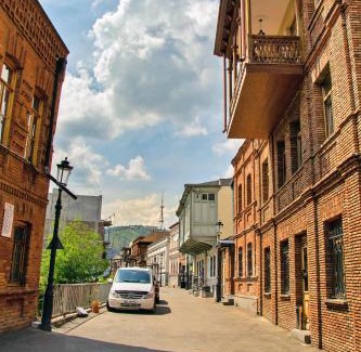 Avlabari Apartment | Family-Friendly Apartments of Aurumi with 8.9/10 Rating