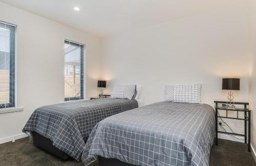 Bicheno Apartment | Relaxing Oceanfront Apartments on Fraser, Bicheno - 4 Star