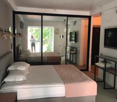 Afanasivsʹkyy Yar Apartment | Pet-Friendly Apartments on Hoholivska with Top Guest Ratings