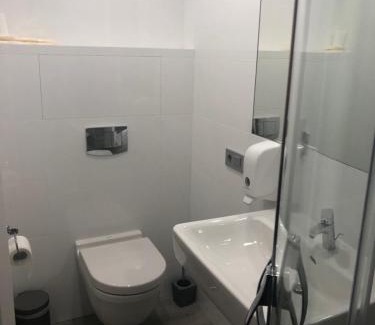 Afanasivsʹkyy Yar Apartment | Pet-Friendly Apartments on Hoholivska with Top Guest Ratings