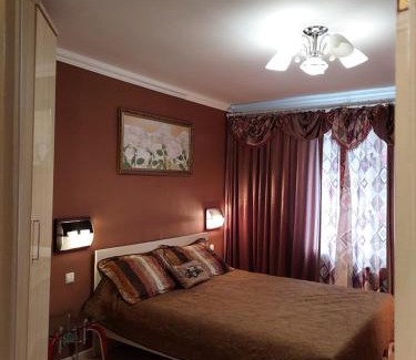Zarichnyi District Apartment | Guest Rated 9.9: Family and Pet-Friendly Apartments