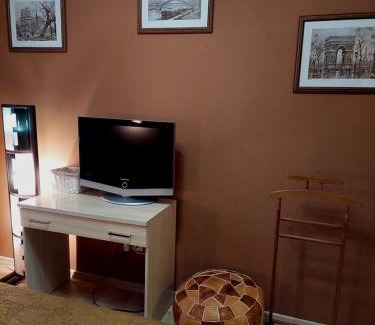 Zarichnyi District Apartment | Guest Rated 9.9: Family and Pet-Friendly Apartments