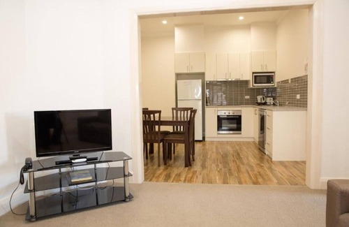 Wagga Wagga Hotel | Discover Apartments on Morrow: Top-Rated Family Escape