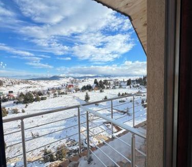 Razvrsje Apartment | Child-Friendly Apartments Orchidea - Guest Rated 10/10