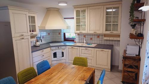 Slovenska Bistrica House | Pet-Friendly Apartments in Planina pod Sumikom - Rated 9.6