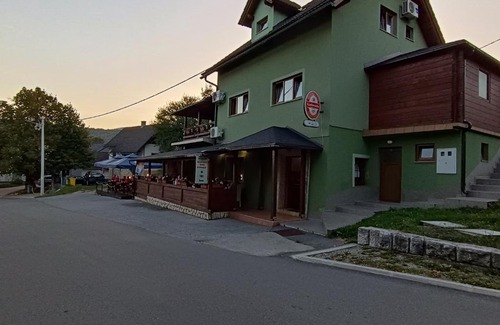 Poljanak Hotel | Experience Apartments Poljanak Green House: 10/10 Rated Stay