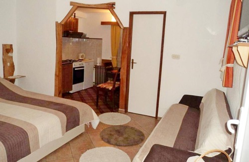 Poljanak Apartment | Family-Friendly Apartments Predrag in Beautiful Poljanak