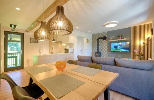 Jesenice Apartment | Pet-Friendly Retreat at Apartments Pri Fencu - Rated 9.9/10!