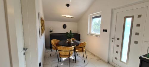 Cizici Apartment | Family-Friendly Apartments Rajna: 4-Star Guest Rated Stay