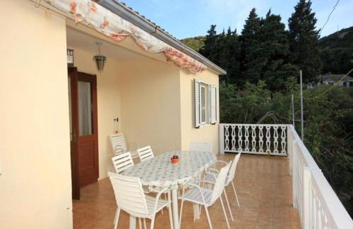 Cove Rogacic Apartment | Oceanfront Apartments Roki - Just Steps from the Beach