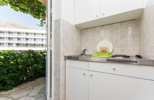 Srebreno Apartment | Cozy Apartments & Rooms Jokovic with Terrace and Sea View