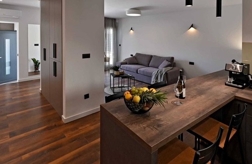Slatine Apartment | Oceanfront Apartments Rose - Perfect Family Getaway in Slatine
