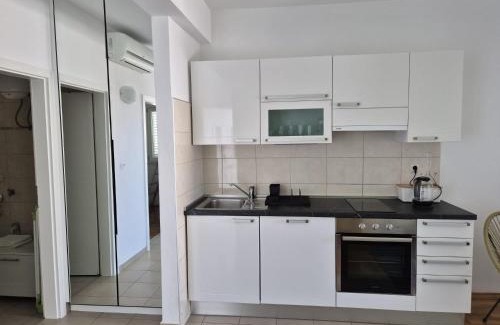 Rogoznica Apartment | Child-Friendly Apartments Sandra with 9.6/10 Guest Rating