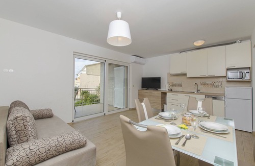 Primosten Apartment | Oceanfront Apartments Sanja - Guest Rated 10/10 Experience
