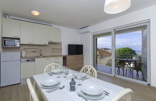 Primosten Apartment | Oceanfront Apartments Sanja - Guest Rated 10/10 Experience