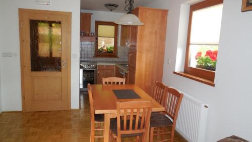Luce Apartment | Guest Rated: Apartments Savinja - Pet & Child Friendly Stay