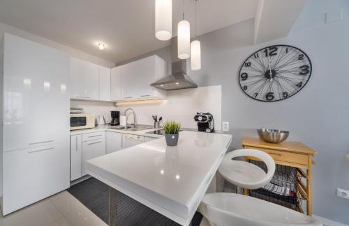 Crikvenica Apartment | Discover Apartments Sax: Guest Rated 9.8 with Dining & Relaxation