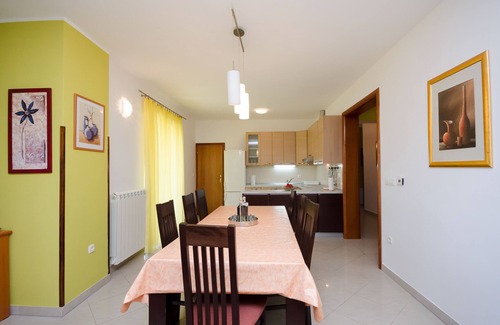Kuceli Apartment | Experience Oceanfront Living at Apartments Sime in Matulji