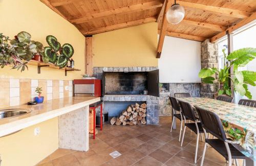 Kuceli Apartment | Top-Rated Apartments Sime with Pool & Child-Friendly Amenities