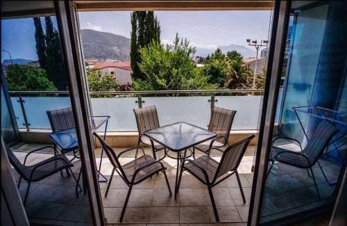 Maini House | Child-Friendly Apartments Sirena with 9.5/10 Guest Rating