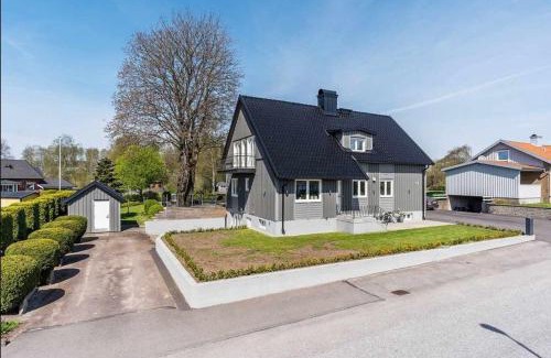 Smalandsstenar Apartment | Apartments Smålandsstenar