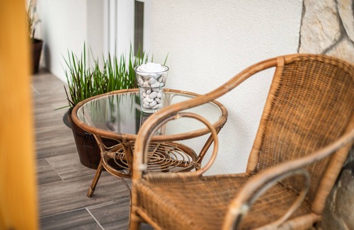Cerklje ob Krki Cottage | Family-Friendly Stankovo Apartments with Kitchen & Breakfast